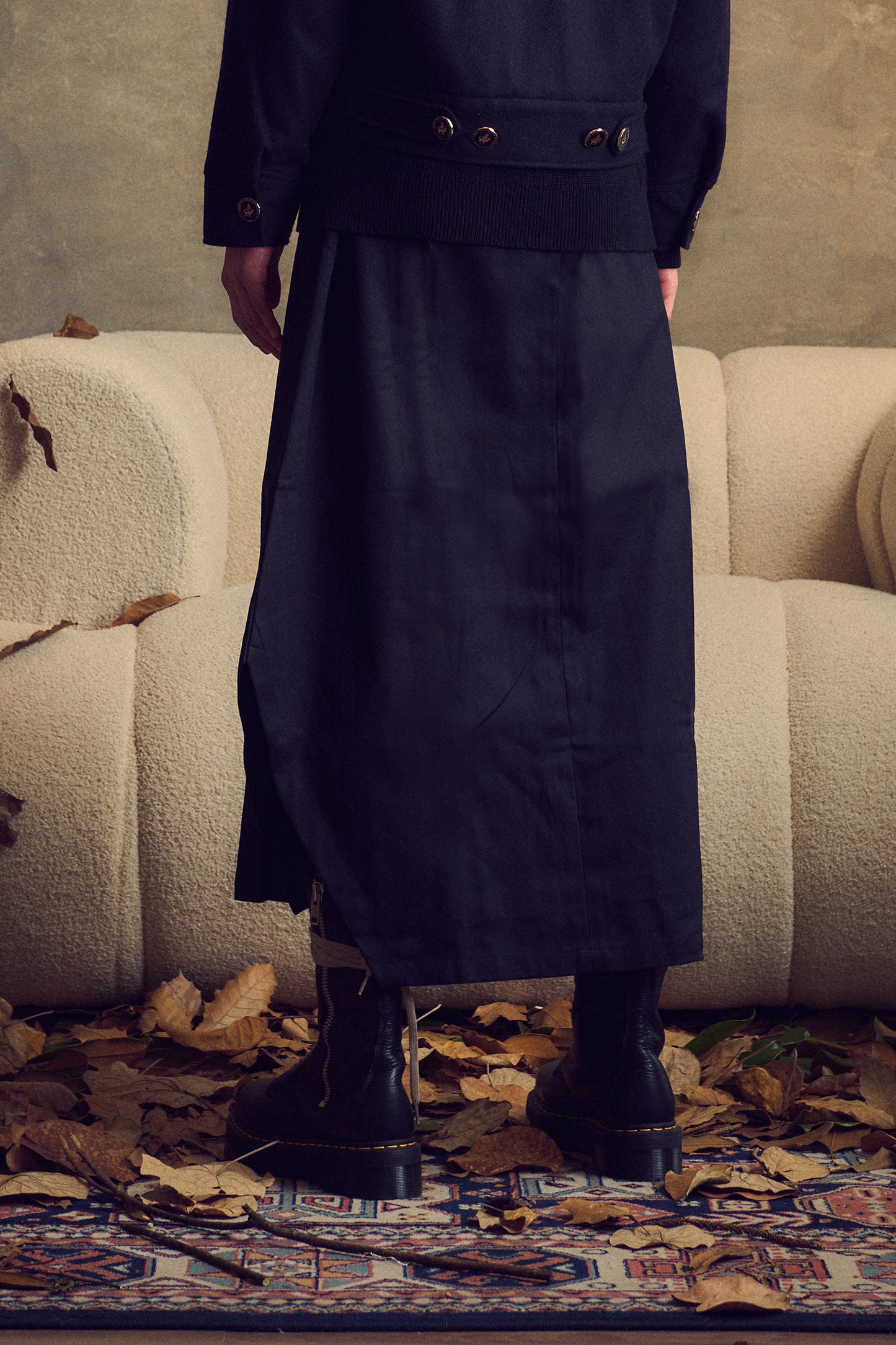 Premium Gaberdine Pleated Skirt / Black