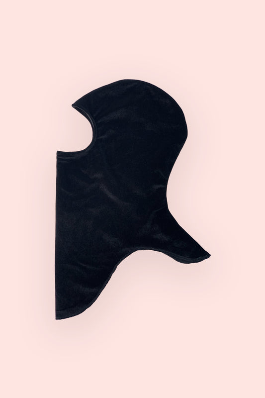 Lobo con piel de Oveja | Black Velvet Balaclava