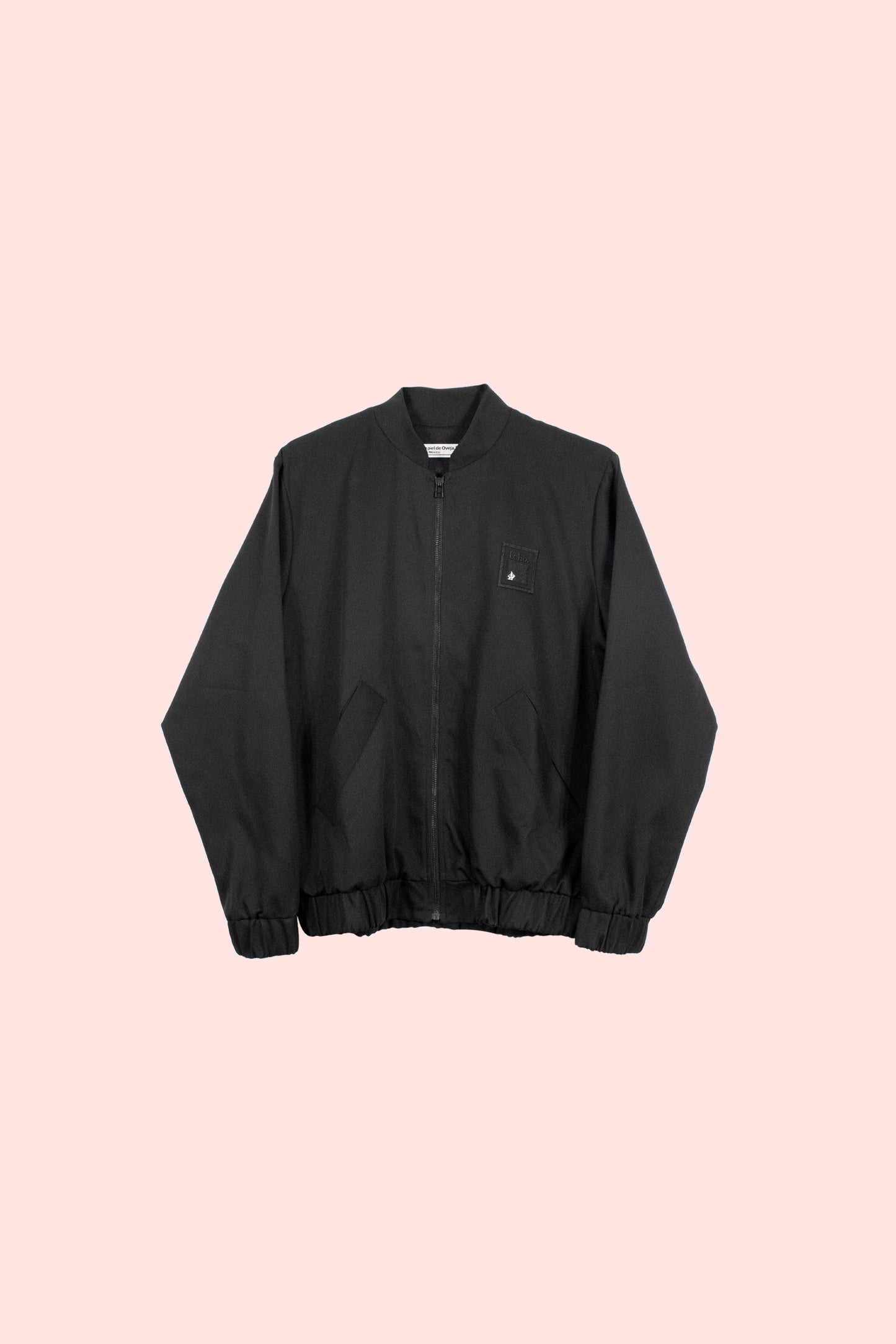 Lobo con piel de Oveja | Black Pleated Jacket